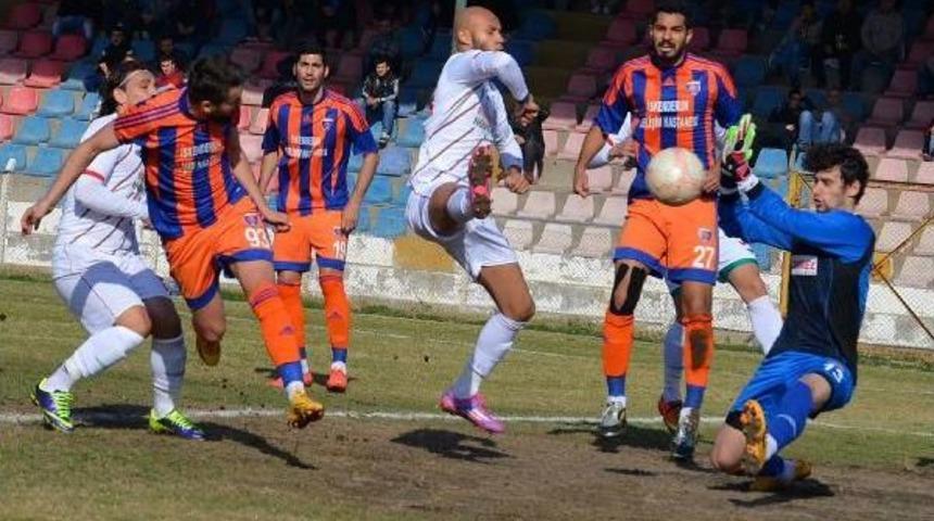 K&ouml;rfez İskenderunspor-Bayrampaşaspor: 2-1