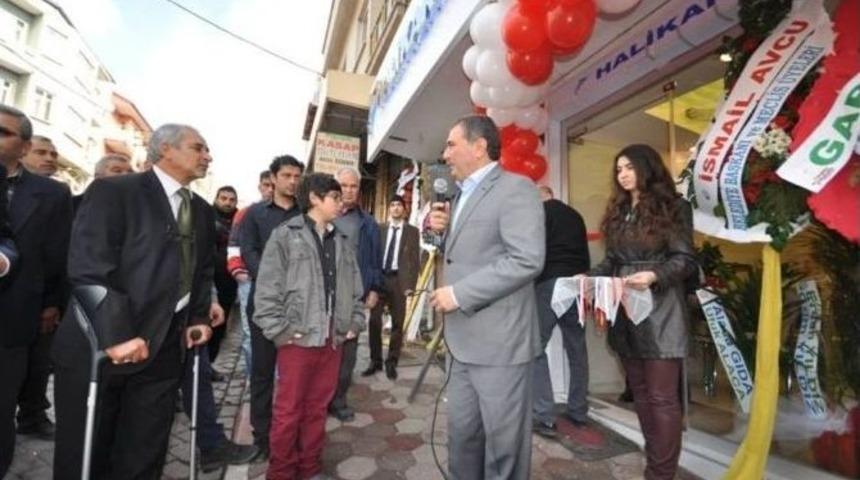 Bigadi&ccedil;&rsquo;in İlk Balık Lokantası A&ccedil;ıldı