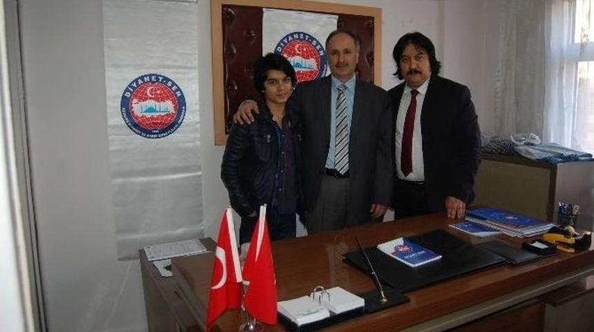 Diyanet-sen Tiyatro Ve Dizi Oyuncusu G&ouml;n&uuml;ltaş&rsquo;ı Ağırladı