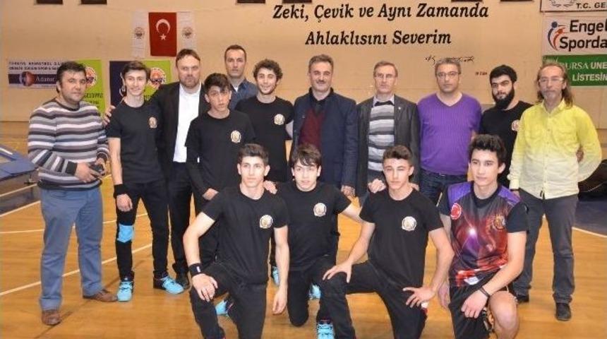 Bu Adamlar Yer &Ccedil;ekimine Meydan Okuyor