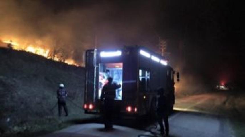 Bursa&rsquo;da Y&uuml;rekleri Ağızlara Getiren Yangın (2)