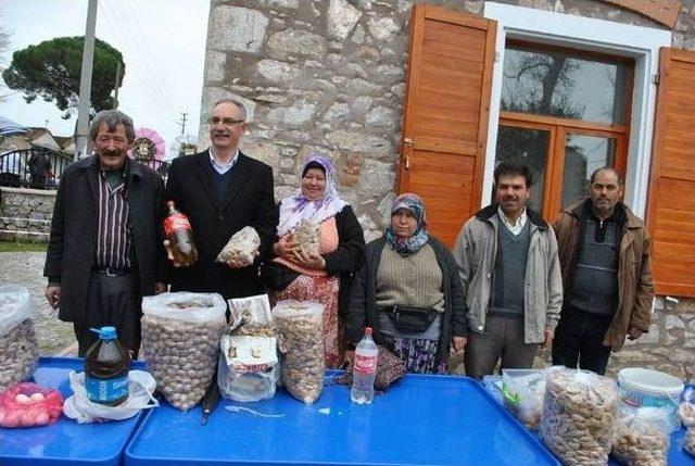 İncirliova’da Köylü Pazarı Açıldı