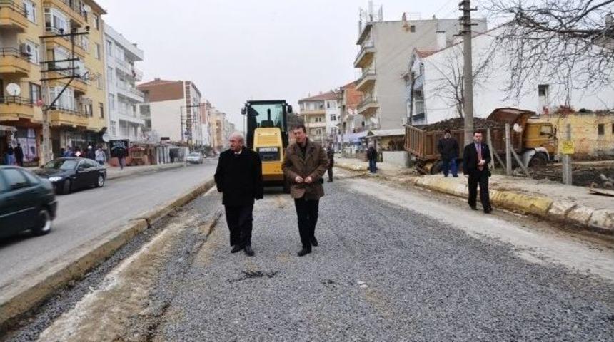 Tekirdağ B&uuml;y&uuml;kşehir Belediye Başkanı Kadir Albayrak Altınova Mahallesi&rsquo;nde İncelemelerde Bulundu