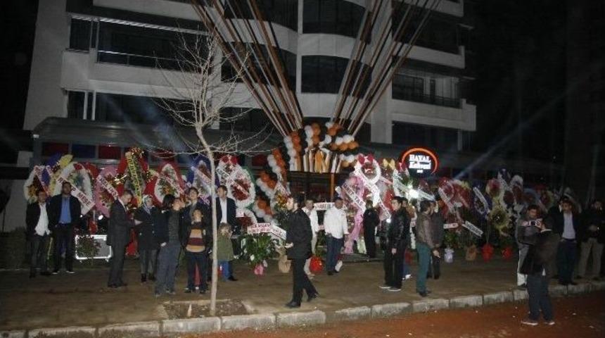 Hayal Kahvesi&rsquo;nin 13. Şubesi Diyarbakır&rsquo;da A&ccedil;ıldı