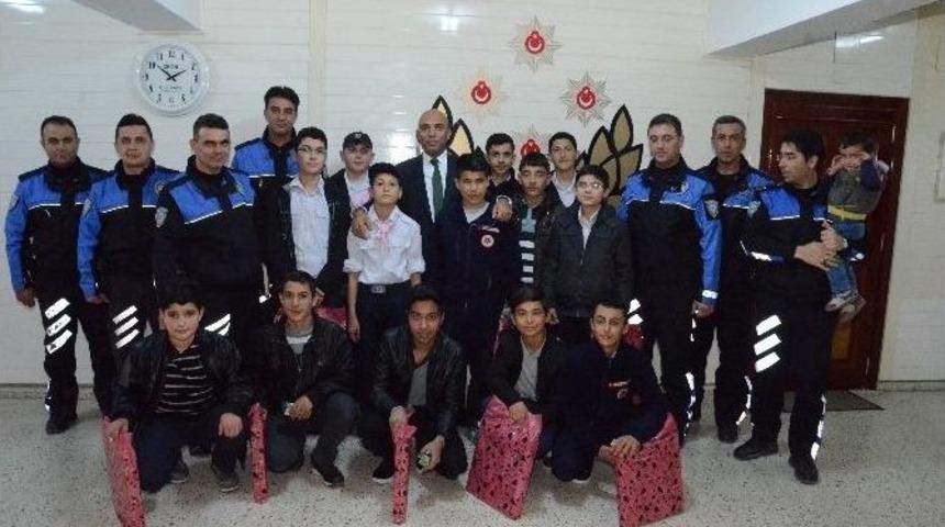 Öğrencilerden Emniyet Müdürü Şahne’ye Teşekkür Ziyareti