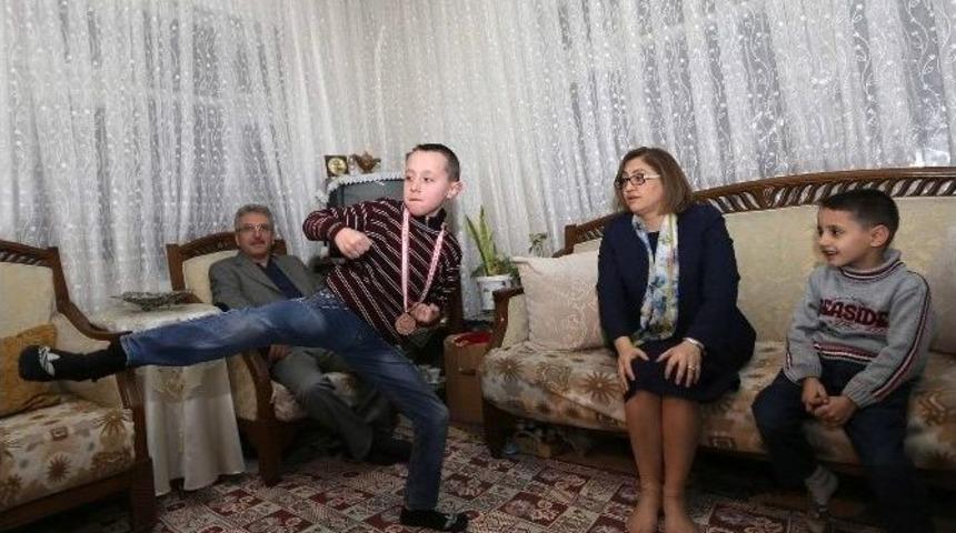 Fatma Şahin: &ldquo;siz Dileğinizi Tutun Biz Ger&ccedil;ekleştirelim&rdquo;