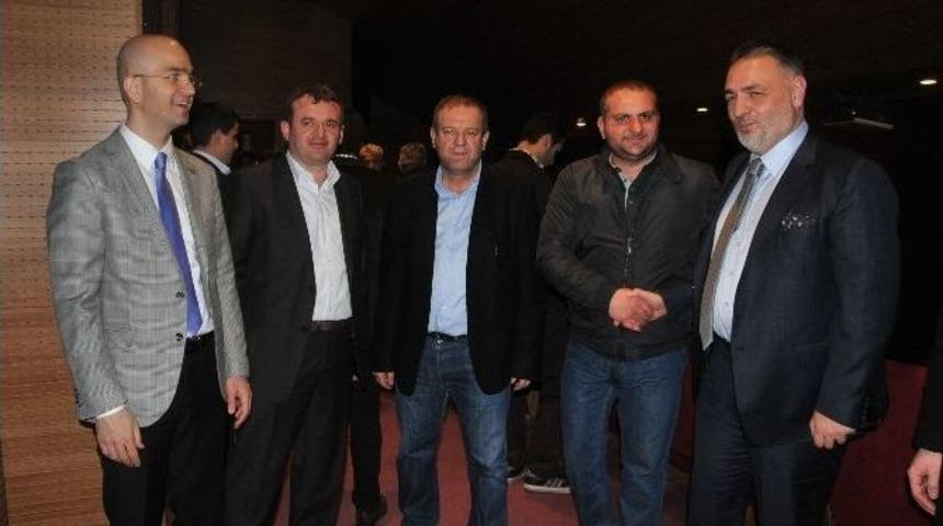 Sakarya Barosu Eski Başkanı Hacıey&uuml;poğlu Ak Parti Gen&ccedil;lik Kolları Kongresine Katıldı