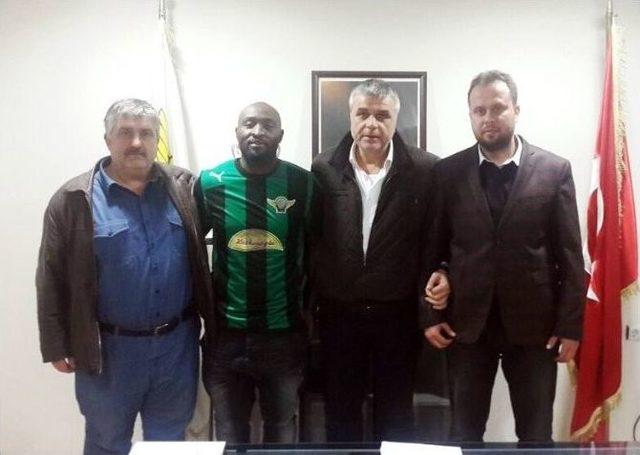 Akhisar Belediyespor Transferi Lua Lua İle Bitirdi