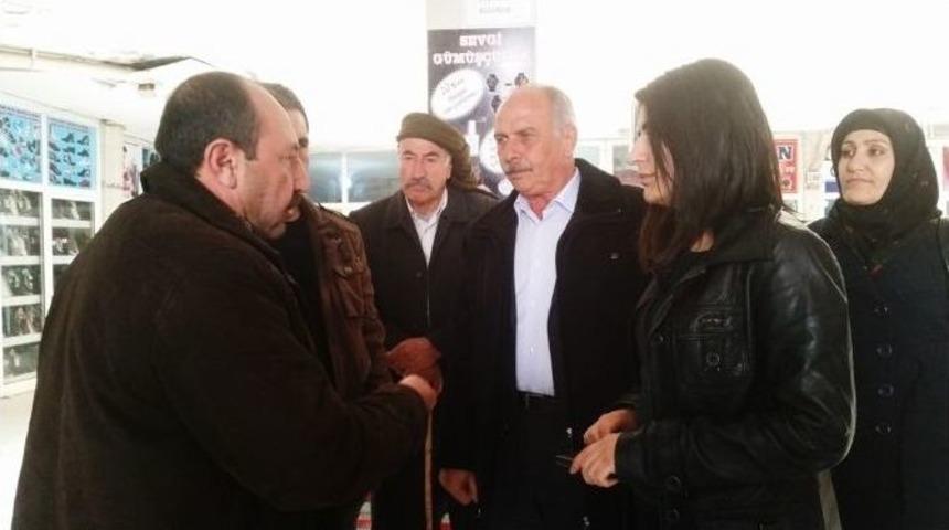 Eşbaşkanlar Esnafla Bir Araya Geldi