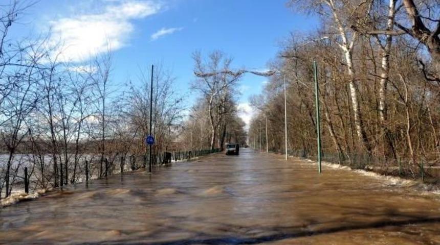 Edirne'de Su Taşkınları Karağa&ccedil;'ta Ulaşımı Etkiledi (3)