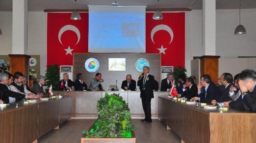 Sınavlarda &Ouml;ğrencilere Şeker Yerine &Uuml;z&uuml;m Dağıtılacak