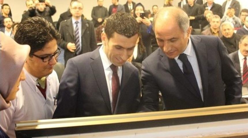 Bakan Ala&rsquo;ya O Besteyi Hediye Ettiler