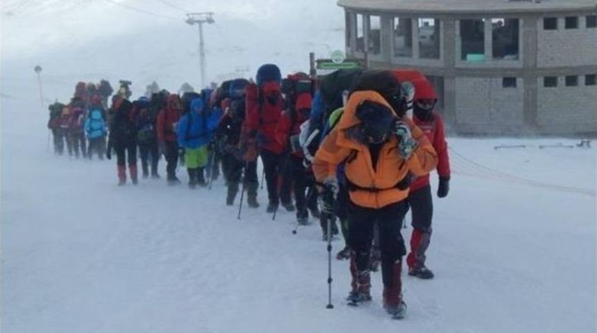 Dağcılar Erciyes&rsquo;e Tırmandı