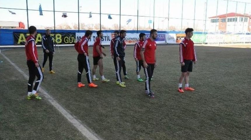 Sivas D&ouml;rt Eyl&uuml;l Belediyespor Kupa Ma&ccedil;ına Hazırlanıyor