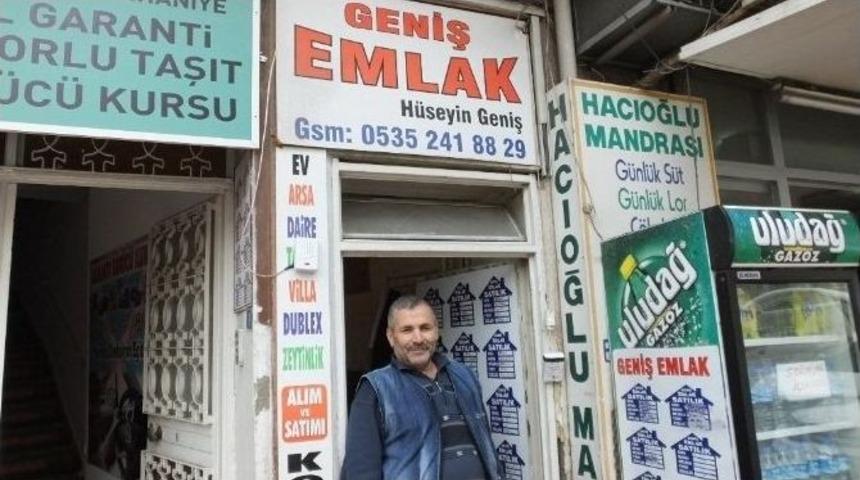 Karadeniz Fıkrası Gibi Emlak&ccedil;i D&uuml;kkanı