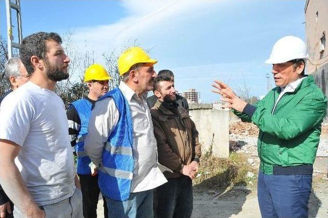 Başkan, Kentsel Dönüşüm İçin Kendi Evini Yıktı