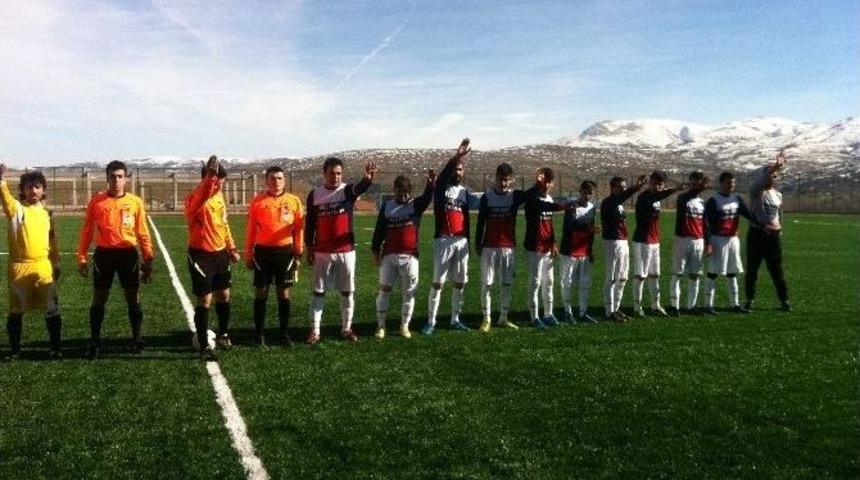 &Ccedil;amlıkspor &Ccedil;ayıralan Deplasmanından Galibiyetle D&ouml;nd&uuml;