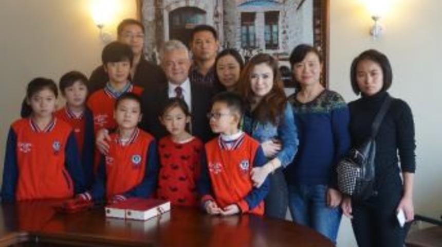 &Ccedil;inli Sporculardan Başkan Acar&rsquo;a Ziyaret