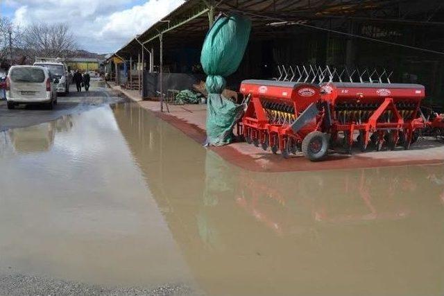 Hayrabolu Deresi Sağanak Dolayısıyla Taştı