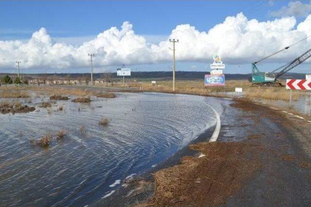 Lodos Ve Yağmur Yağışı, Edirne’Deki Yazlıklara Zarar Verdi