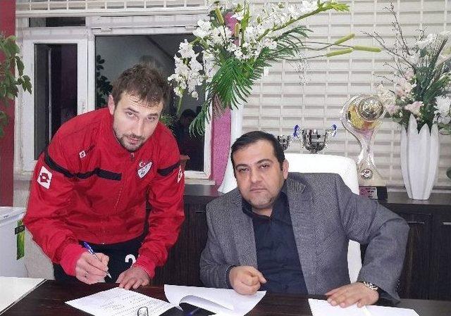 Elazığspor 3 İsmi Kadrosuna Kattı