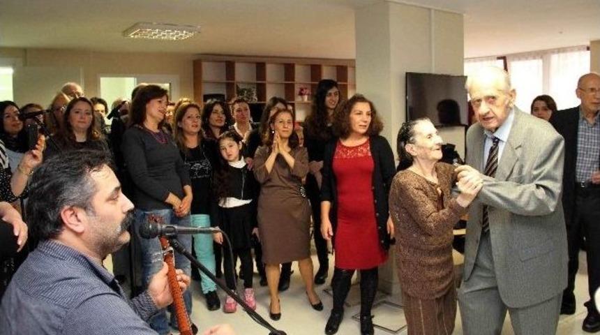 Anadolu Huzurevi&rsquo;nde M&uuml;zik Ziyafeti