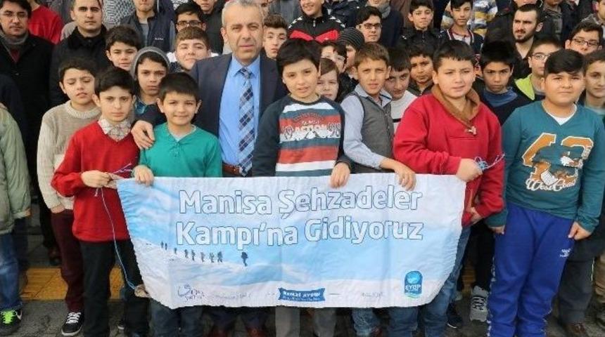 Ey&uuml;pl&uuml; Gen&ccedil;ler S&ouml;mestr Tatilini Şehzadeler Kampı&rsquo;nda Ge&ccedil;iriyor