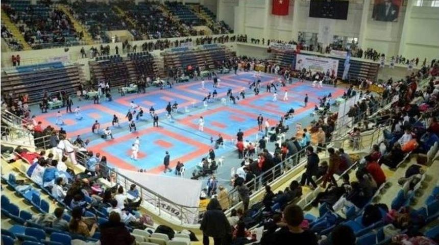 Bodrumlu Karatecilerin B&uuml;y&uuml;k Başarısı