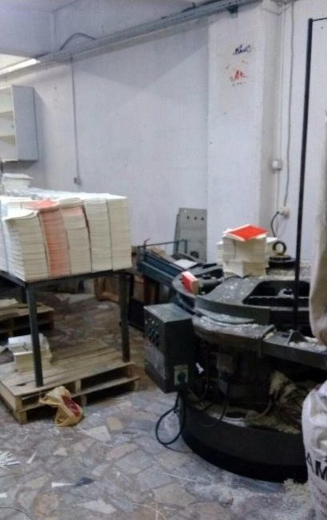 K&uuml;&ccedil;&uuml;k&ccedil;ekmece&rsquo;de Korsan Kitap Operasyonu