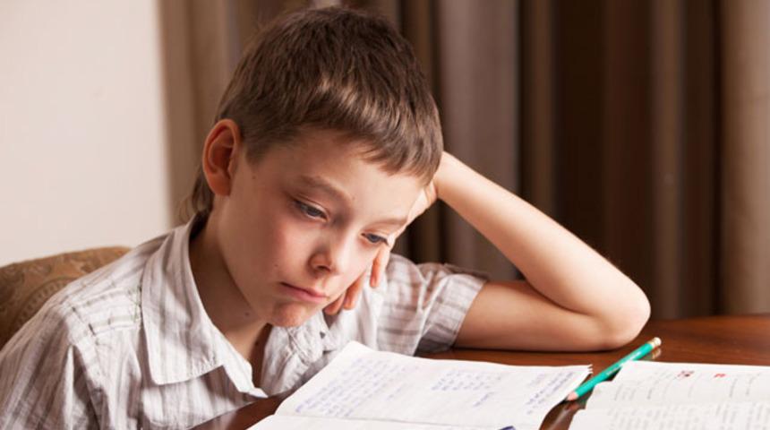 Karnesinde zayıf olan &ccedil;ocuğa nasıl davranmalı?