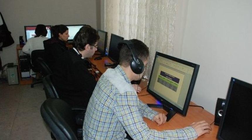 Meslek Edindirme Kursları G&ouml;rme Engellilerin Hayatını Değiştiriyor