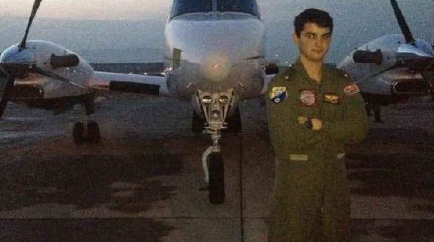 Menderes Nehri'nde Bot Alabora Oldu, Pilot &Uuml;steğmen Kayıp (2)