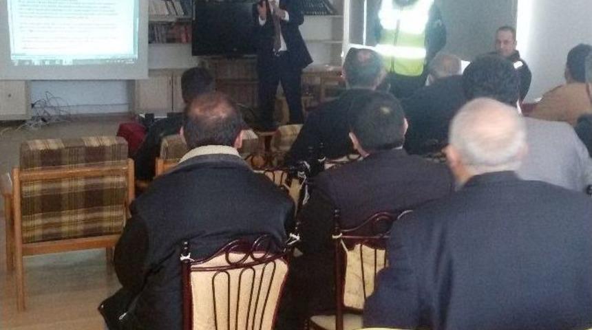 Ulukışla&rsquo;da Okul Servis S&uuml;r&uuml;c&uuml;lerine Eğitim