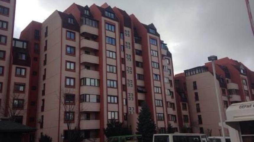 İşadamı Ofisinde &Ouml;l&uuml; Bulundu (1)