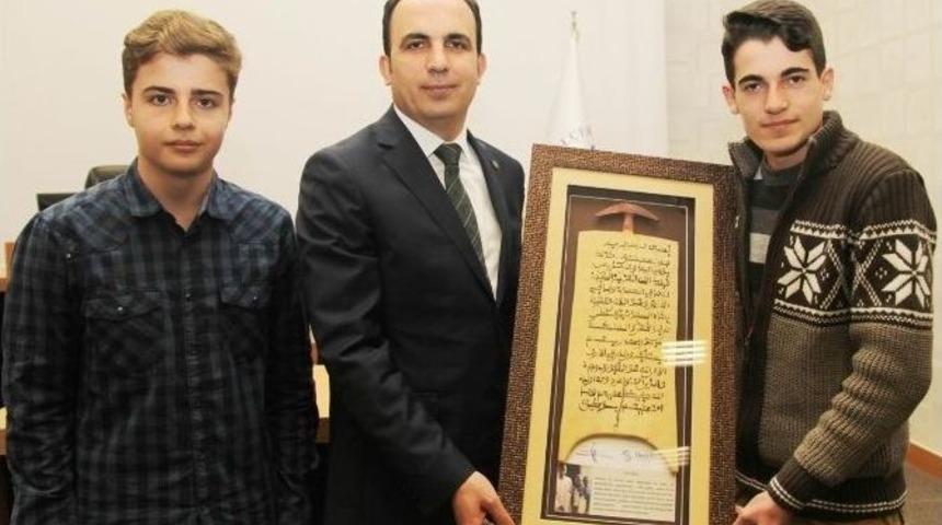 Başkan Altay &Ouml;ğrencilerle Tecr&uuml;be Ve Bilgi Paylaşımında Bulundu