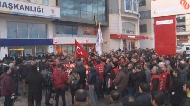 Birleşik Metal-iş Grev Hakkı İçin Ankara’ya Gidiyor