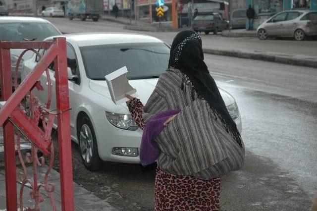 Eski 10 Derece Soğukta Suriyeli Anne Ve Bebeğinin Hayat Dramı