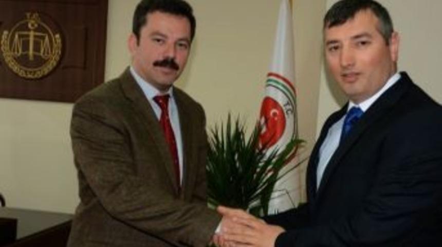 Erzurum Cumhuriyet Başsavcısı &Ccedil;i&ccedil;ekli&rsquo;den Başsavcı Vekili Kavuk&ccedil;u&rsquo;yu Hayırlı Olsun Ziyareti