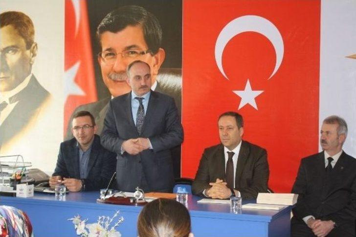 Başkan Adayı Fevzi Kılıç Kongre Davetiyelerini Kendi Dağıtıyor G3