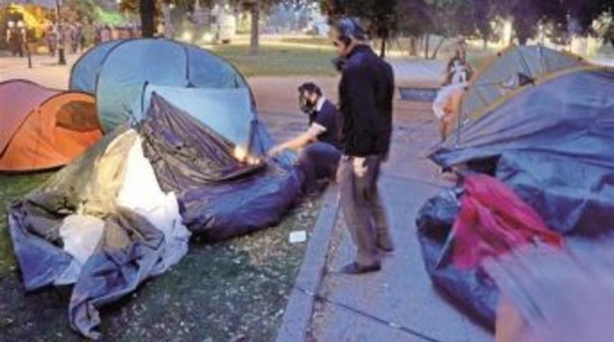 Istanbul Policemen Acquitted Over Burning Gezi Tents