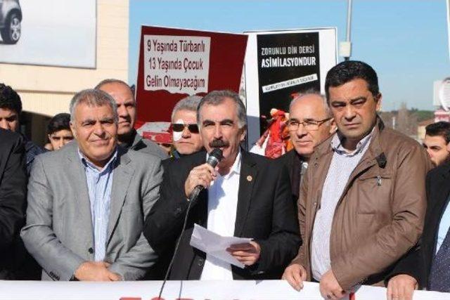 Alevi Derneklerinden Eğitim Protestosu