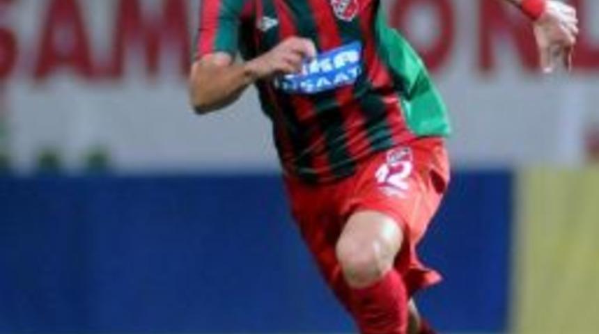 Karşıyaka'da Şimşek'ten Juninho &Ouml;fkesi