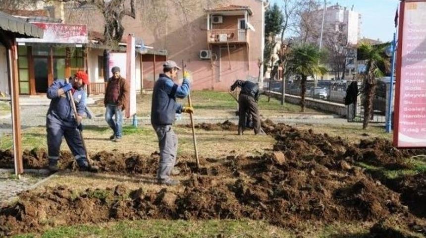 S&uuml;leymanpaşa&rsquo;da Parklar Canlandırılıyor