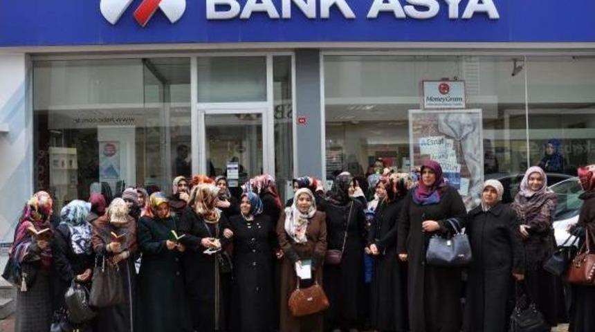 Sivas'ta Bank Asya'ya Destek Eylemi