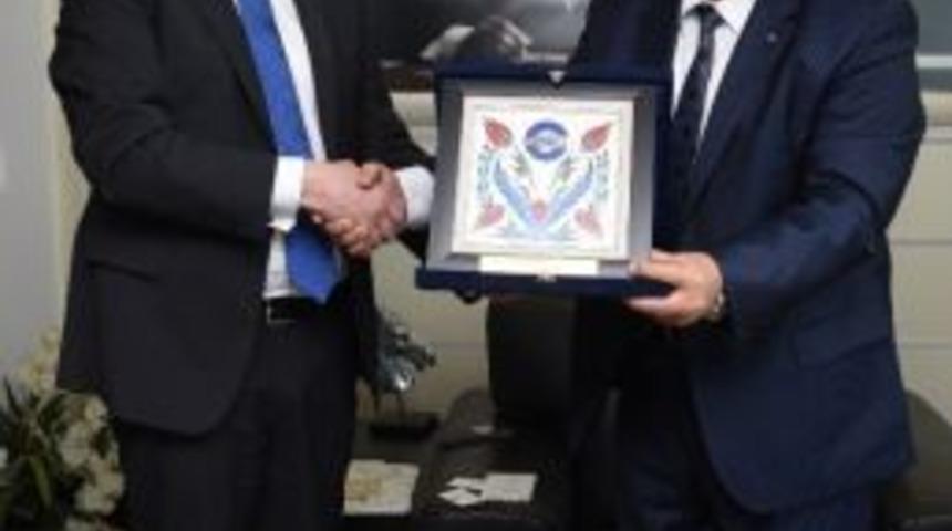 T&uuml;rkiye&rsquo;nin &Ccedil;ek Cumhuriyetiyle Ticaret Hacmi Yeterli Değil