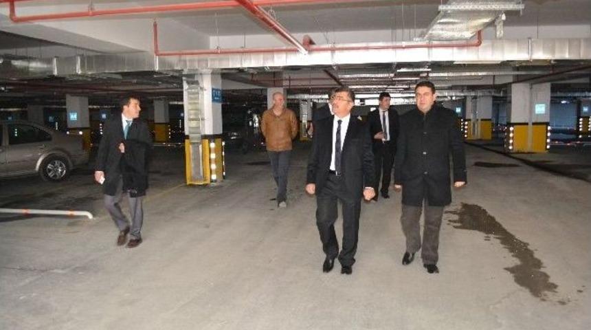Kent Meydanı Ve Kapalı Otopark A&ccedil;ılışa Hazırlanıyor