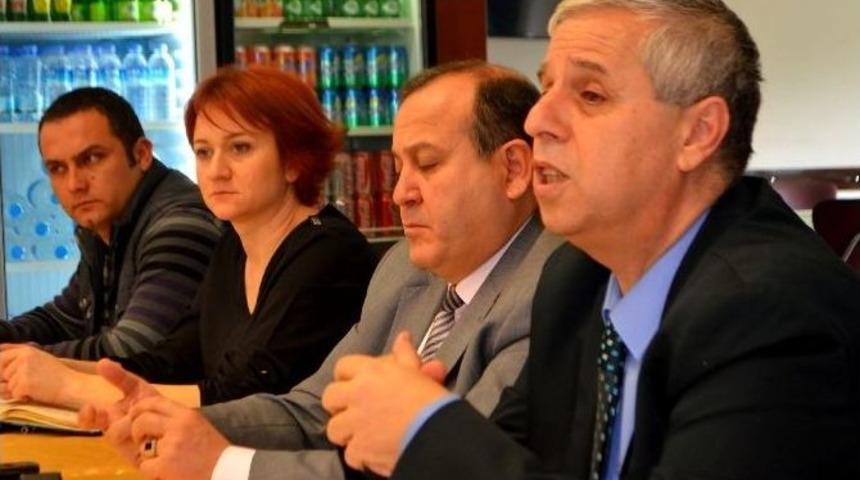 S&ouml;ke Belediye Başkanı S&uuml;leyman Toyran Muhtarı Dinledi