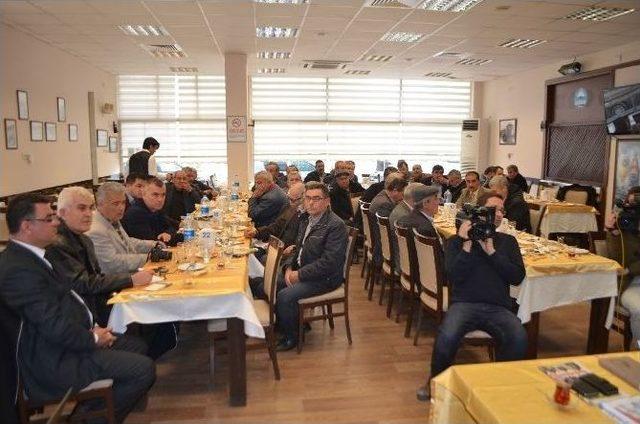 Söke Belediye Başkanı Süleyman Toyran Muhtarı Dinledi