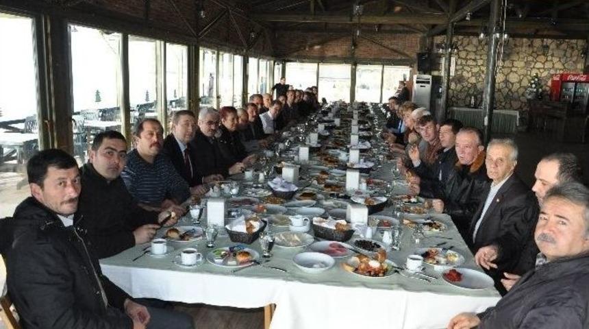 Başkan Saka Her Ay Muhtarlarla Bir Araya Geliyor