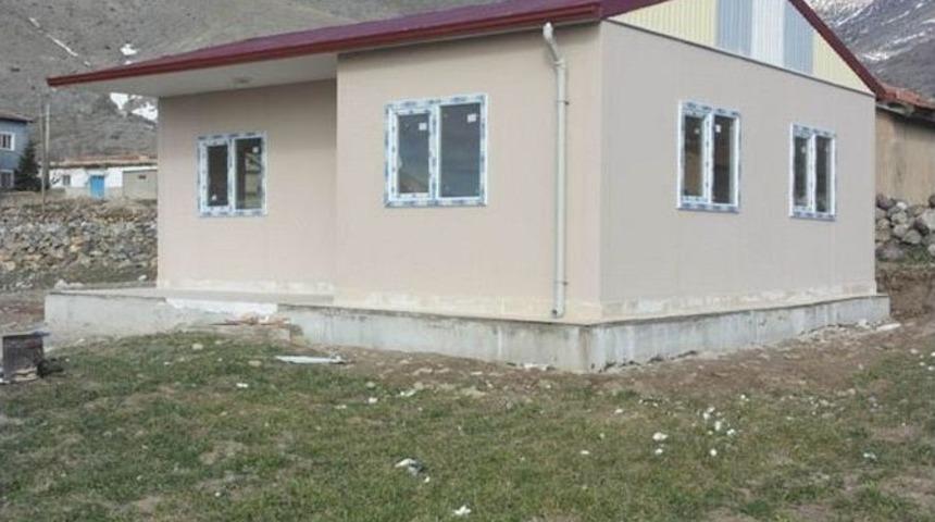 75 Yaşındaki Kadın&rsquo;dan Kendisine Ev Veren Sydv&rsquo;ye Teşekk&uuml;r Ziyareti